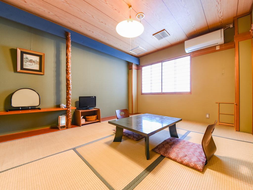 Ryokan Marue Honkan Hitoyoshi Exterior photo